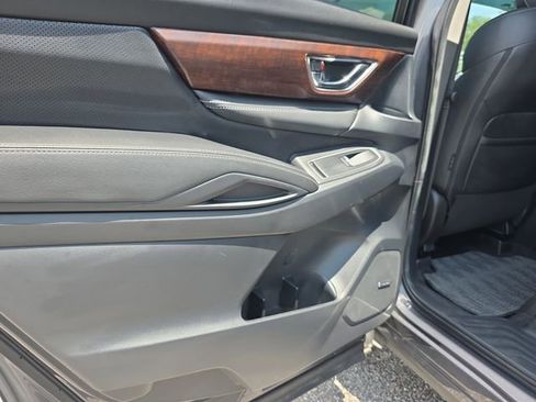 Used 2023 Subaru Ascent Touring AWD/4WD image 28