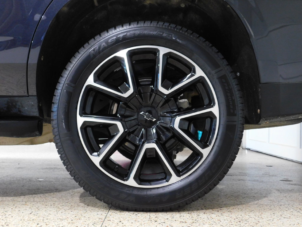 Used 2024 Chevrolet Tahoe RST w/ Luxury Package AWD/4WD image 98