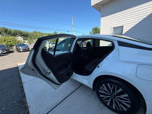 Used 2023 Nissan Altima 2.5 SV AWD/4WD image 46