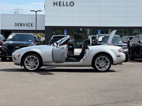 Used 2006 MAZDA MX-5 Miata Sport RWD image 27