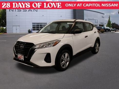 New 2025 Nissan Kicks Play S image 6