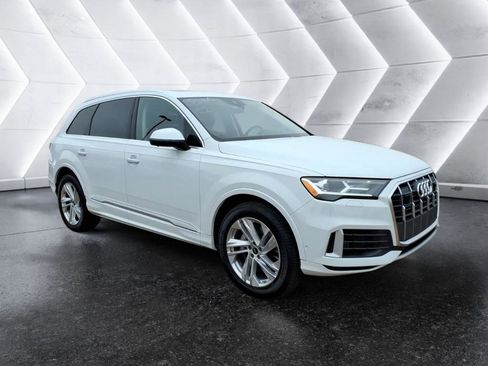 Used 2022 Audi Q7 Premium Plus image 7