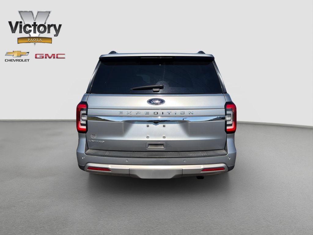 Used 2022 Ford Expedition Limited AWD/4WD image 5