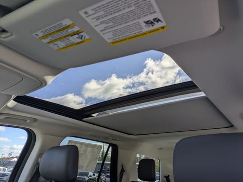 New 2026 Ford Expedition Active AWD/4WD image 8
