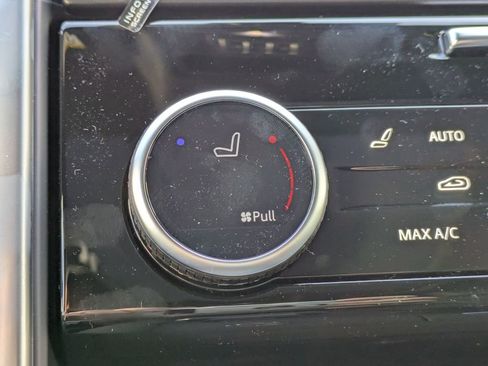 New 2026 Land Rover Discovery Limited Edition image 25