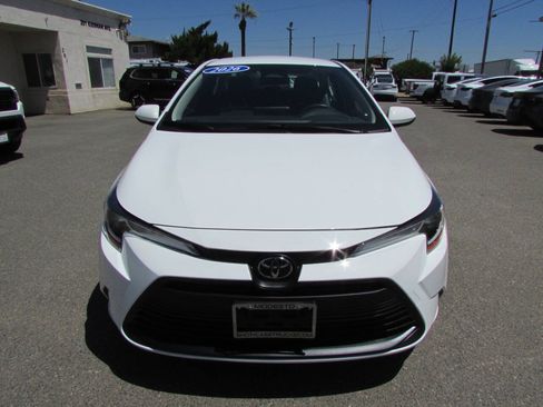 Used 2026 Toyota Corolla LE FWD image 3