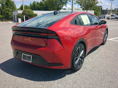 Used 2024 Toyota Prius XLE image 4