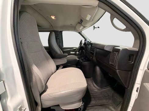 Used 2015 Chevrolet Express 3500 LT w/ LT Preferred Equipment Group image 19