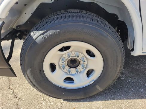 New 2025 Chevrolet Express 2500 w/ Driver Convenience Package image 33