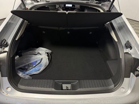 Used 2025 Toyota Prius Plug-In Hybrid image 24