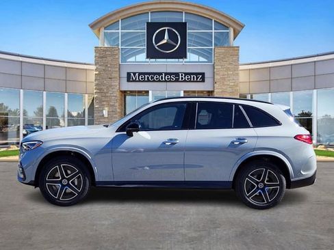 Used 2026 Mercedes-Benz GLC 300 4MATIC image 2