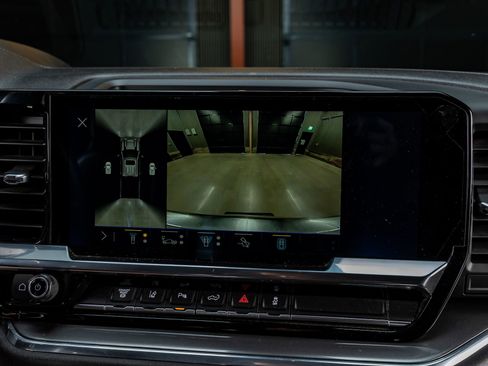 Used 2024 Chevrolet Silverado 2500 High Country w/ Technology Package image 25