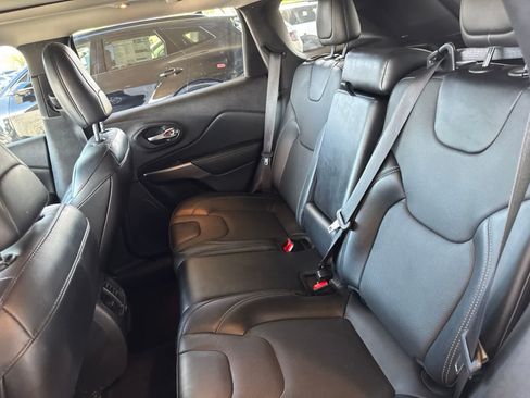 Used 2022 Jeep Cherokee Latitude Lux w/ Sun & Sound Group FWD image 13