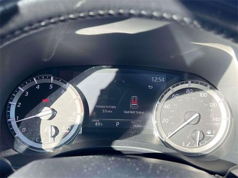 Used 2022 Toyota Highlander XLE image 24