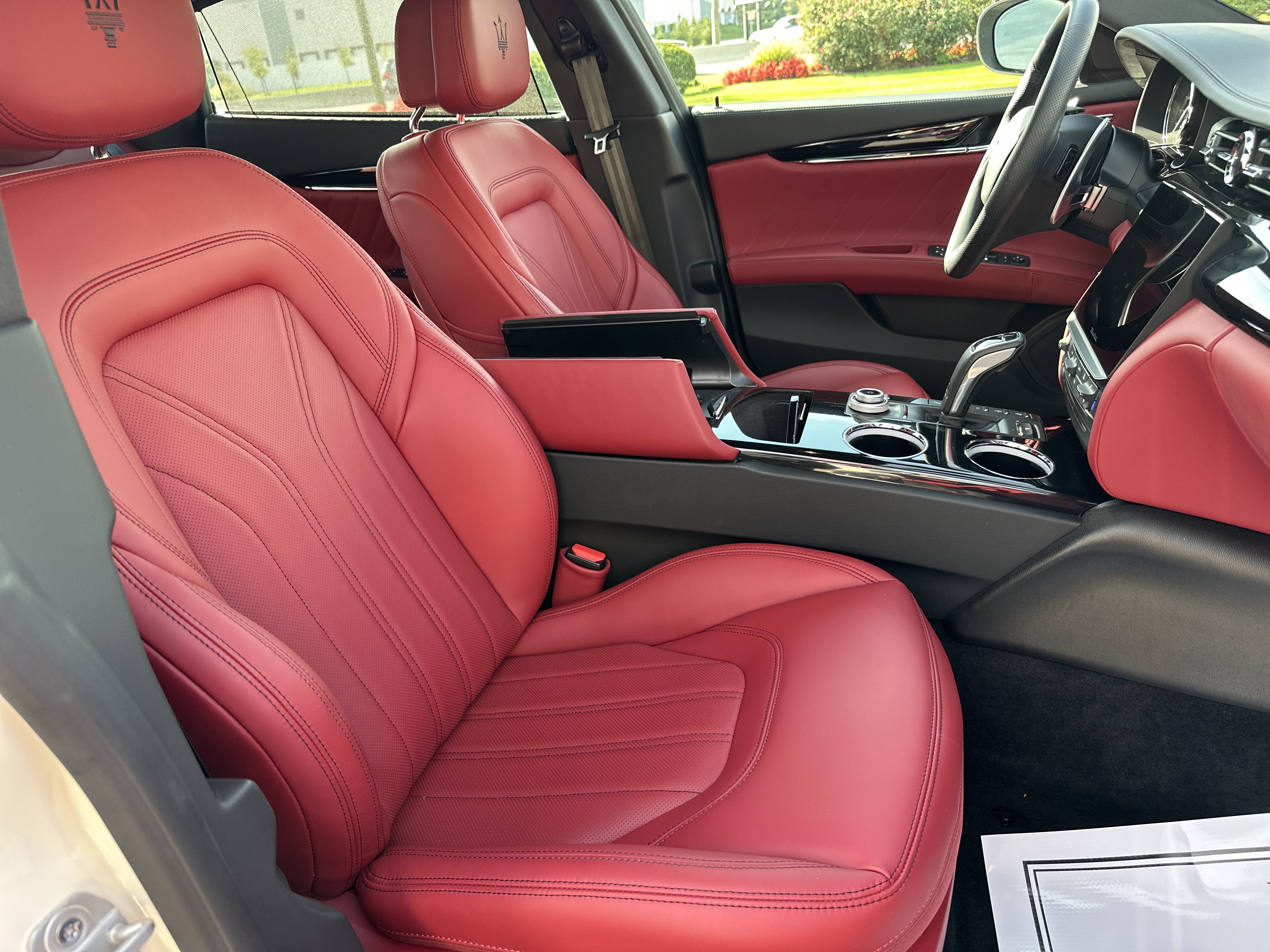 Used 2023 Maserati Quattroporte Modena Q4 AWD/4WD image 13