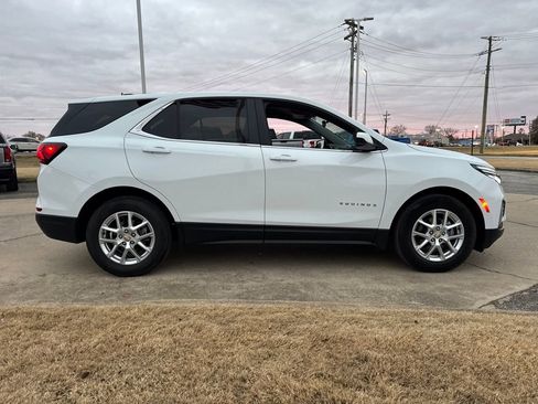 Used 2024 Chevrolet Equinox LT image 9