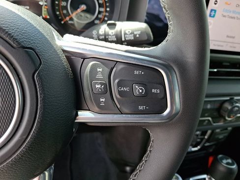 Used 2026 Jeep Wrangler Unlimited Sahara w/ Safety Group AWD/4WD image 23