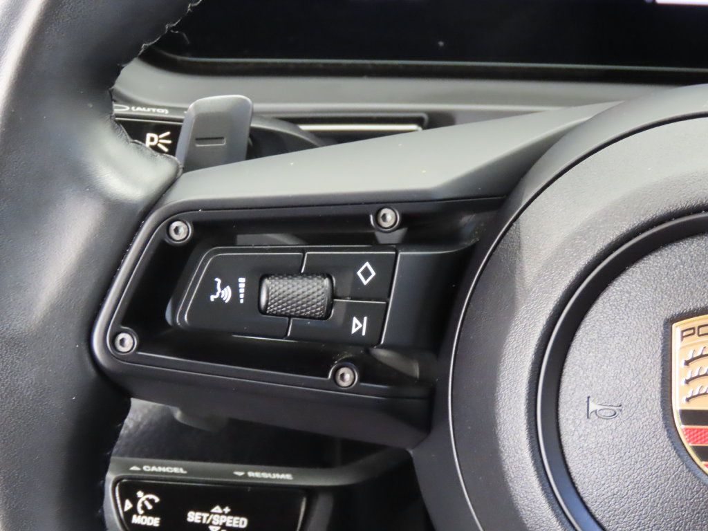 Certified 2025 Porsche Cayenne S AWD/4WD image 20