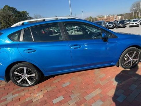 Used 2022 Subaru Impreza 2.0i Premium AWD/4WD image 2