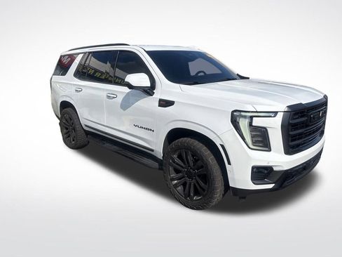 Used 2025 GMC Yukon Elevation image 2