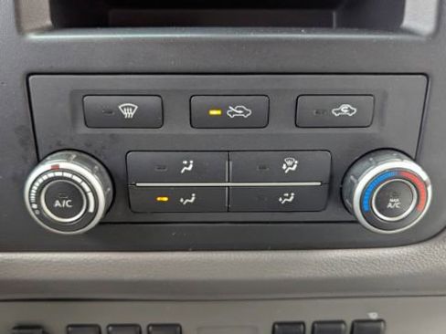 Used 2016 Nissan NV 1500 SV RWD image 33
