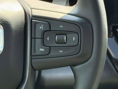 Used 2024 GMC Sierra 1500 AT4 w/ Technology Package AWD/4WD image 16