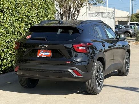 New 2026 Chevrolet Trax RS image 4