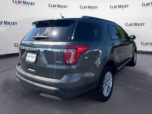 Used 2019 Ford Explorer XLT w/ Equipment Group 202A AWD/4WD image 5