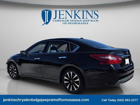 Used 2018 Nissan Altima 2.5 SV FWD image 7