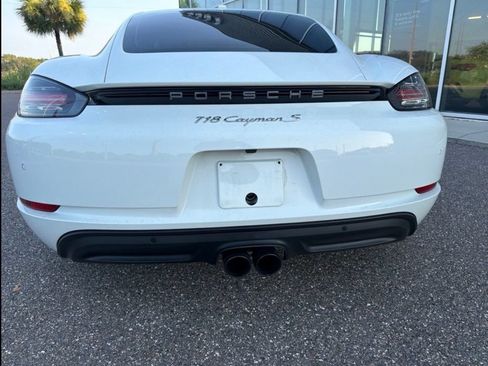 Used 2021 Porsche 718 Cayman S RWD image 6