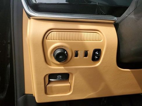 New 2023 Jeep Grand Wagoneer Series III w/ Quick Order Packagew 28T AWD/4WD image 18