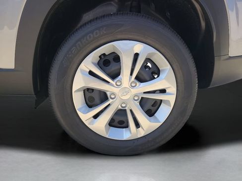 New 2026 Chevrolet Trax LS FWD image 32