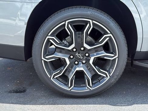 New 2026 Chevrolet Tahoe RST w/ RST Capability Package AWD/4WD image 9