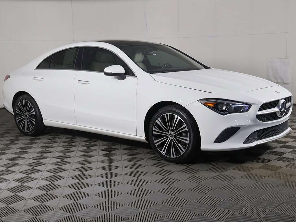 Used 2023 Mercedes-Benz CLA 250 4MATIC w/ Premium Package image 3