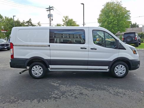 Used 2025 Ford Transit 250 Low Roof w/ Exterior Upgrade Package RWD image 4