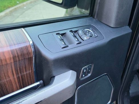 Used 2015 Ford F150 Lariat w/ Equipment Group 502A Luxury RWD image 23