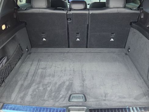 Used 2025 Mercedes-Benz GLE 350 4MATIC image 30