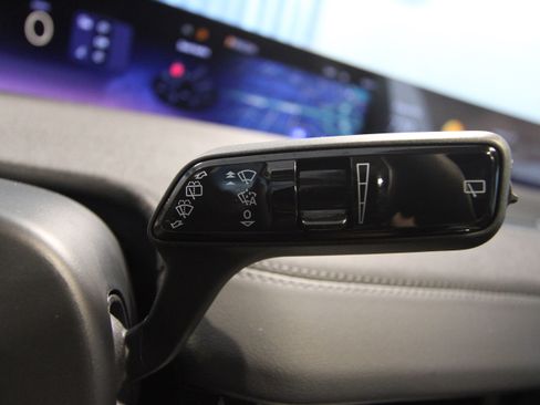 New 2025 Lincoln Navigator Reserve AWD/4WD image 11