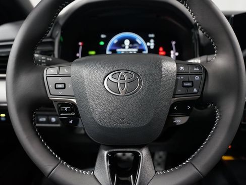 New 2026 Toyota Camry SE image 12