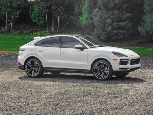 Used 2021 Porsche Cayenne Coupe AWD/4WD image 11