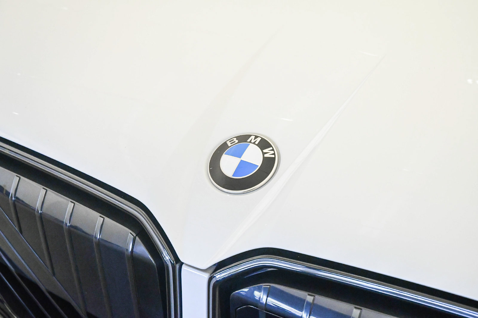 Used 2026 BMW X3 xDrive30i w/ M Sport Package AWD/4WD image 8