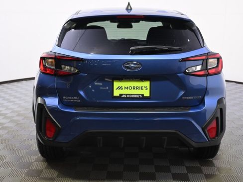 Certified 2025 Subaru Crosstrek 2.0i image 5
