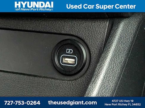 Certified 2023 Hyundai Santa Fe Limited AWD/4WD image 33