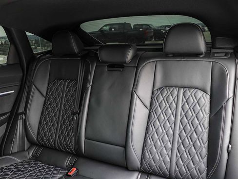 Used 2023 Audi e-tron S Prestige w/ Prestige Package image 24