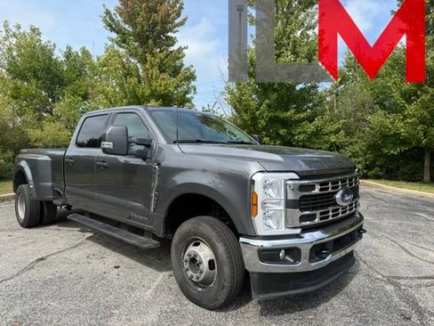 Used 2025 Ford F350 XLT image 1