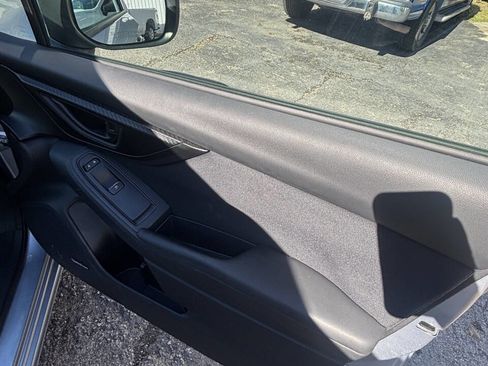 Used 2017 Subaru Impreza 2.0i image 17