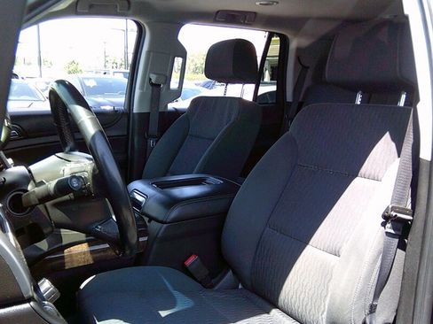 Used 2019 Chevrolet Tahoe LS RWD image 10