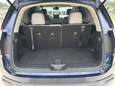 Used 2025 Honda Pilot EX-L image 31
