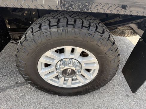 Used 2021 Ford F250 XL w/ Power Equipment Group image 10