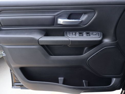 New 2026 RAM 1500 Express AWD/4WD image 14